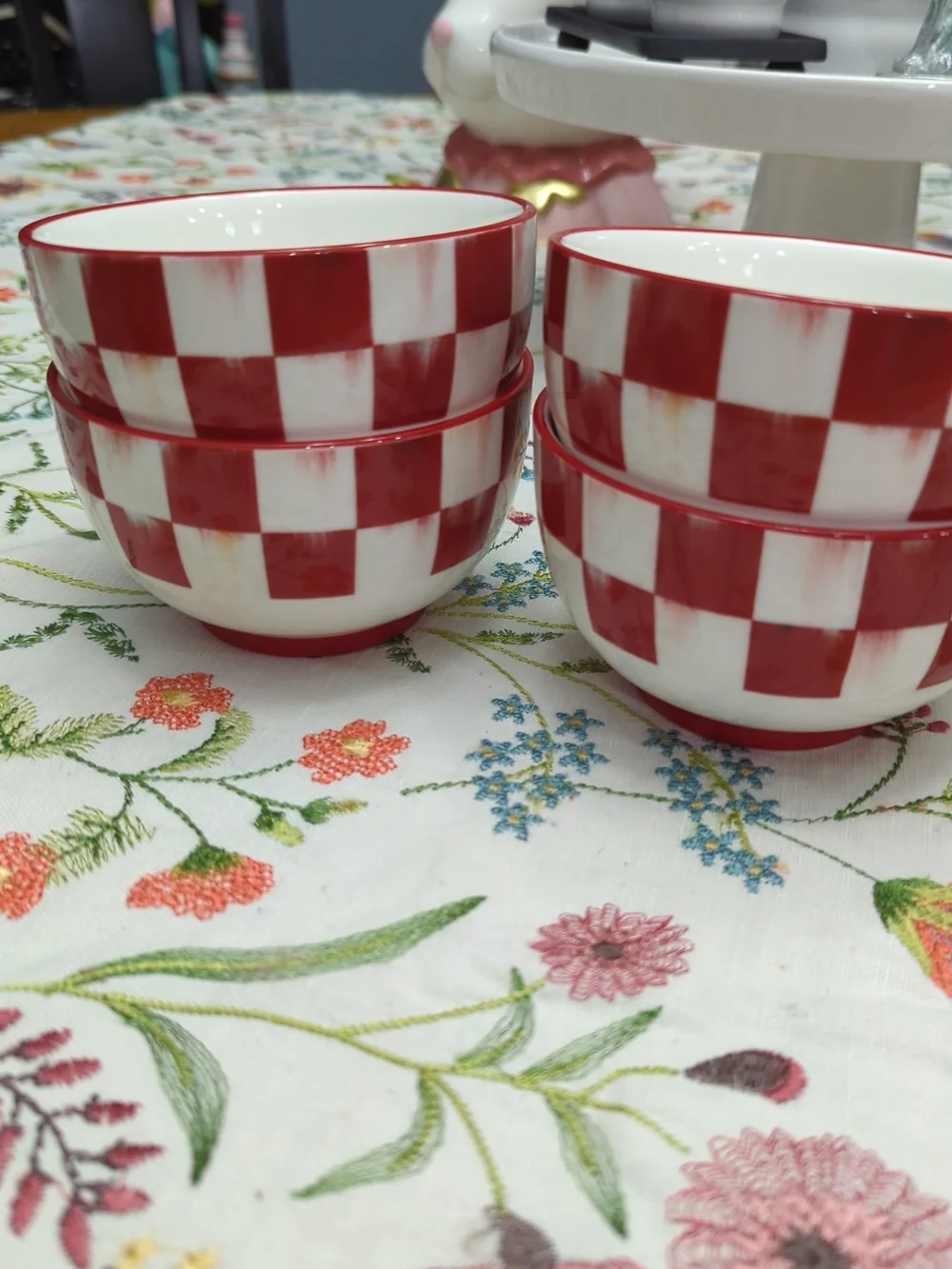 Mackenzie Childs Bowls set of 4 Cherry Check - Picture 2 of 5